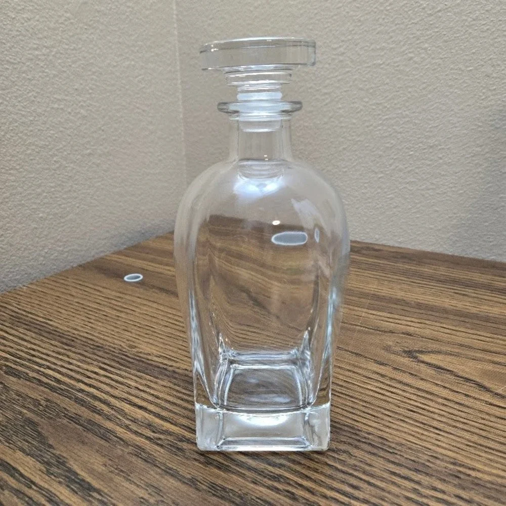 VTG Italian Luigi Bormioli Rossini Glass Decanter w Glass Stopper Plastic‎ Seal